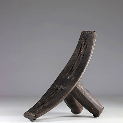 Ndengese Kuba back rest - early 20th century - beautiful patina of use - openwork of subtly sculpted feet