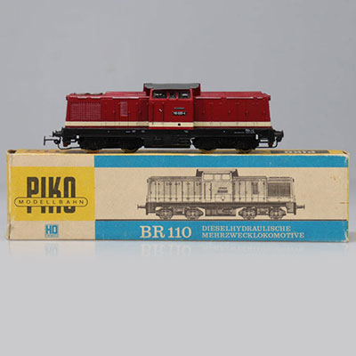 Locomotive Piko / Référence: 130/17 / Type: BR110 Dieselhydraulische 110 025-4