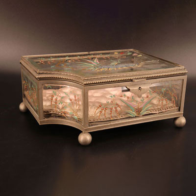 Piano shaped jewelry box with frog decor in email