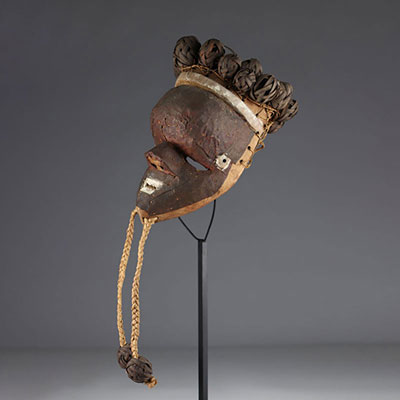 Masque Salampasu cuivre, collection coloniale
