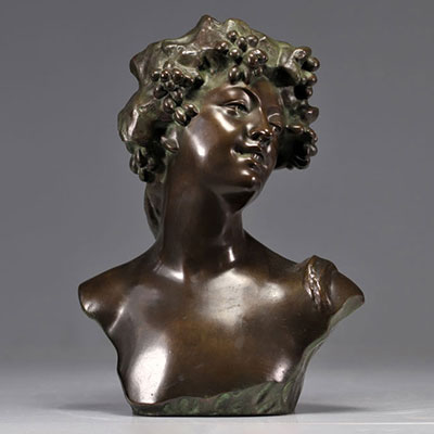 Jef LAMBEAUX (1852-1908) Bronze sculpture of a young woman Bacchante