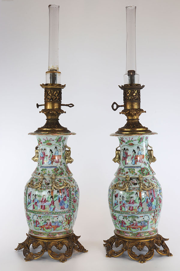 Paire de lampe en porcelaine de Canton et bronze 19ème