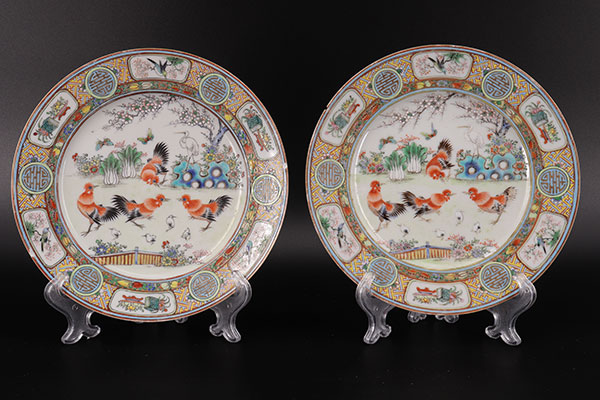 Paire d'assiettes -  chine -  1900 -  décor de coqs 