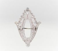 Broche Art Deco platine et diamants (10.20gr)