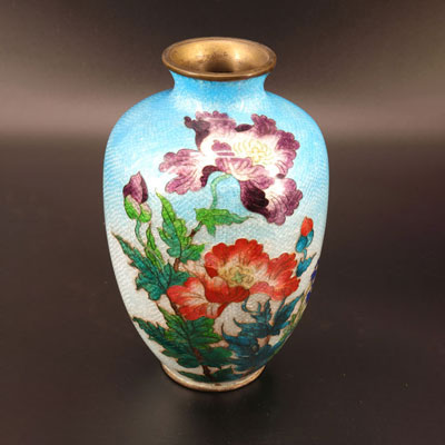 Enameled vase decorated with flowers Japan 1900