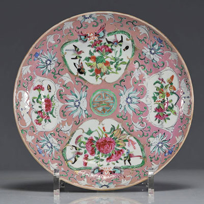 Porcelain plate famille rose
