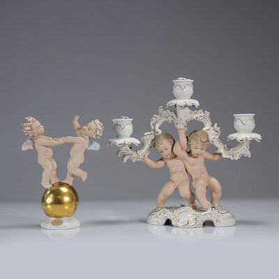 Bougeoir et sculpture en porcelaine décor d'angelots