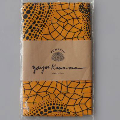 Yayoi KUSAMA (JP,1929)Dots Obsession 2014.-Impression sur tenugui traditionnel en coton
