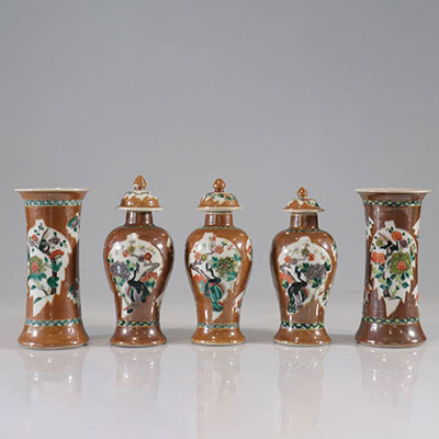 Set of famille rose porcelain on capuchin background mark with circles