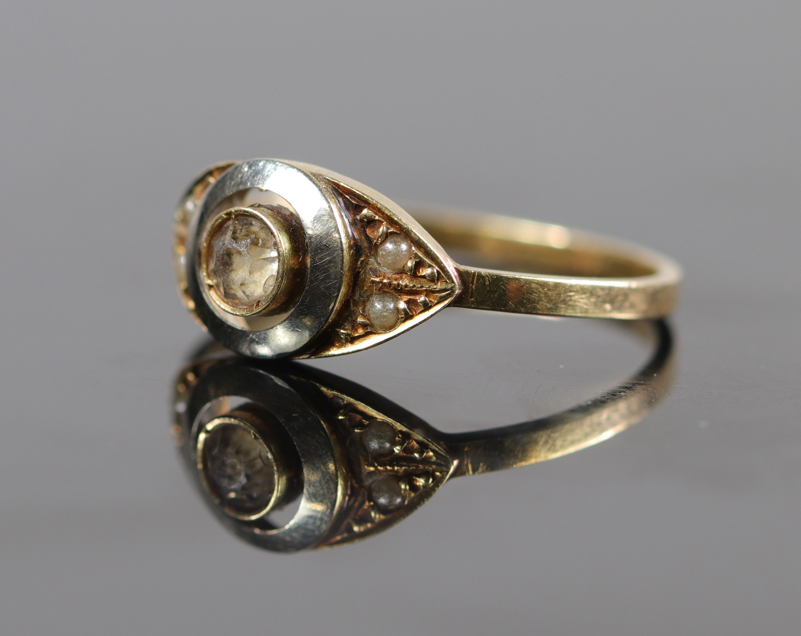 Gold and stone ring - Goldfield Auctions