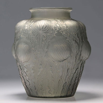 Lalique vase with thistles