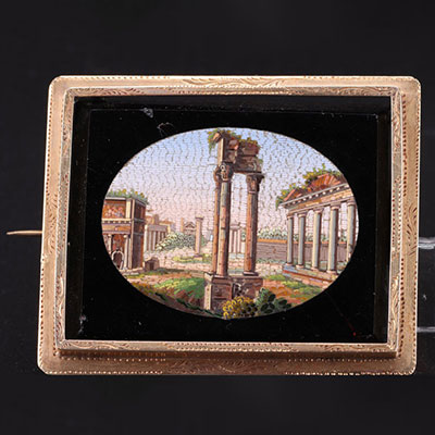 19th century Italian gold and micro mosaic brooch