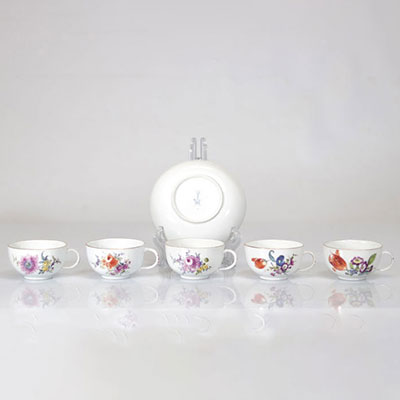 Tasses et sous tasses en porcelaine de Meissen