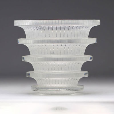 LALIQUE vase transparent Art Déco