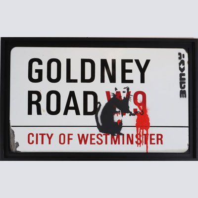 Banksy - Painting rat - City of Wesminster, Golden Road W9, plaque de rue émaillé, pochoir et peinture représentant un rat entrain de peindre