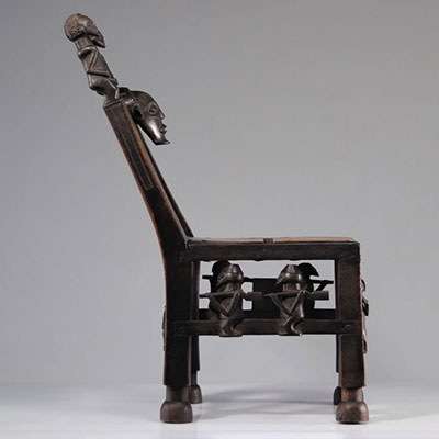 Chief's chair with a mask on the backrest carved crossbars of life scene Tchokwé, Democratic Republic of Congo - Angola