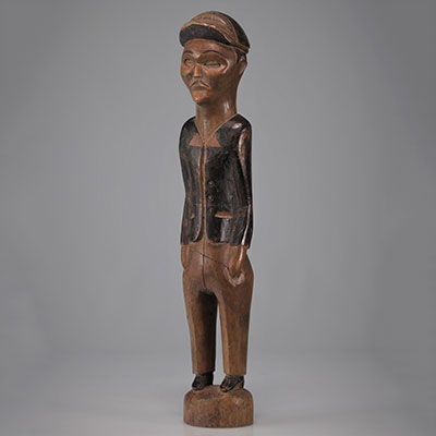 Rare statue Kongo - Vili représentant un Chinois