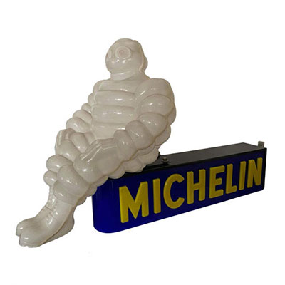 Poutre publicitaire Michelin