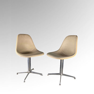 Charles et Ray Eames paire de chaises modèle