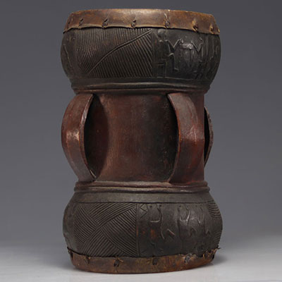 Mukwazu Tchokwe drum, wood and animal skins adorned with 