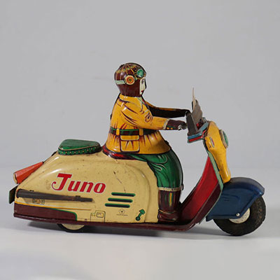 Yonezawa Honda Juno 250K 1954 very rare Juno scooter 1950 tin toy. Yonoana.