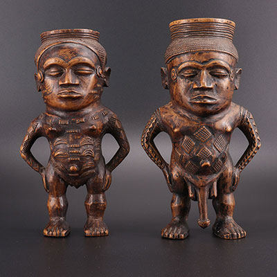 CONGO - pair of anthropomorphic cups - KUBA LELE