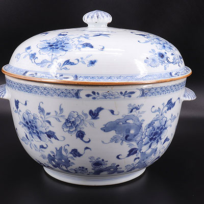 CHINA - soup dish - white blue - XVIIIth