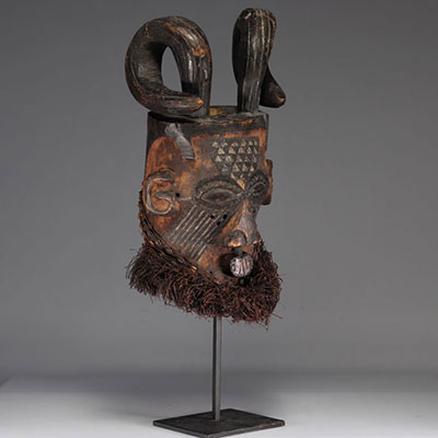Rare Royal Kuba mask with horns