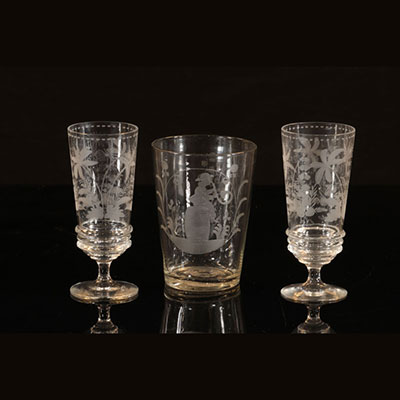 Lot of 3 18th century glasses engraved on the wheel