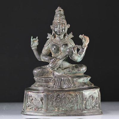 Imposante déesse en bronze XIXème 
