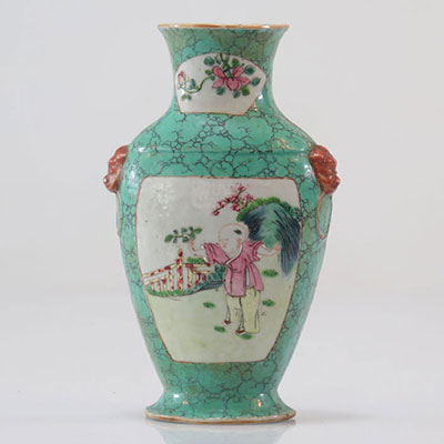Vase mural en porcelaine de la famille rose marque de Qianlong