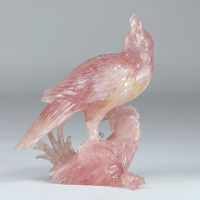 Chine Quartz rose sculpté d'un perroquet