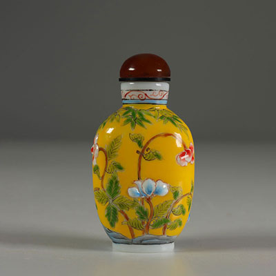 Glass snuff box, early 20th century China