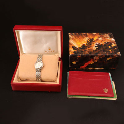 Rolex ladies' wristwatch with original documents and box