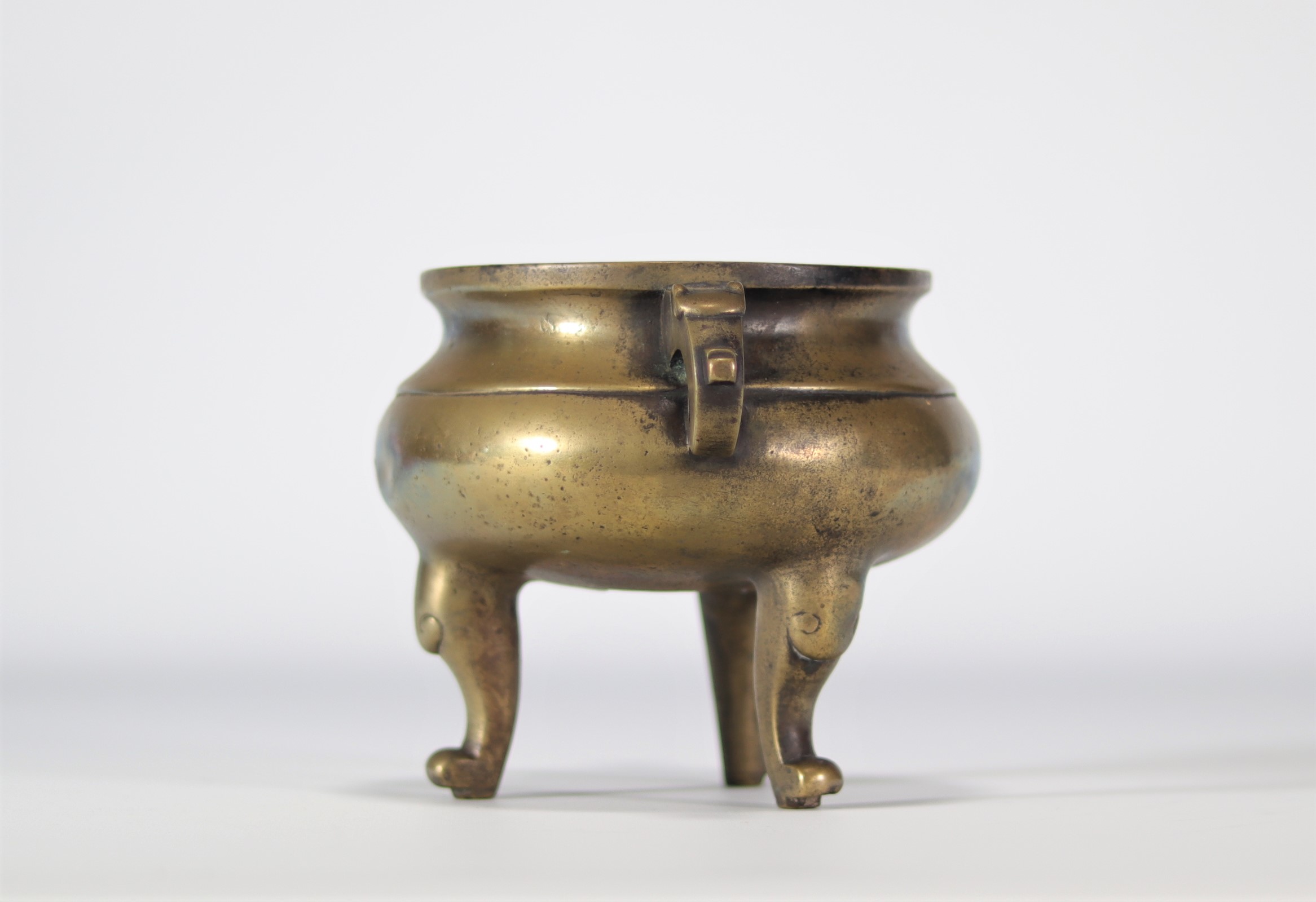 Rare tripod bronze perfume burner from Ming period (明朝) - Goldfield ...