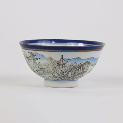 Small Chinese porcelain bowl, Republic period