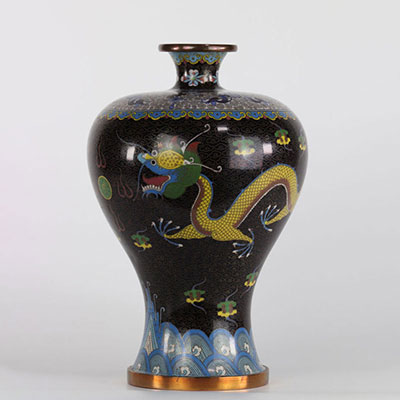 Cloisonné vase decorated with Chinese dragons around 1900