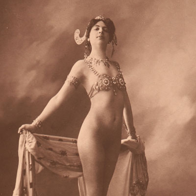 MATA HARI exceptional collection of original photos (artistic nude), by M. Massot Joseph (1912)