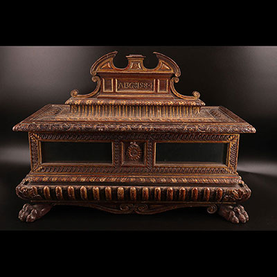 Italy - Wooden reliquary box Italy 17th 