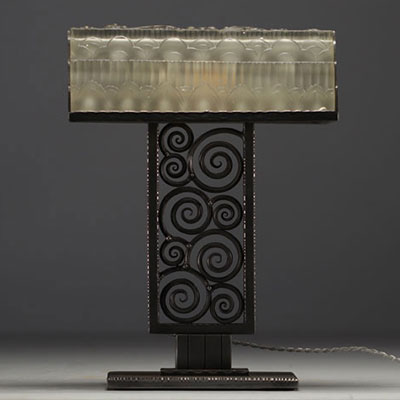 Desk lamp in sandblasted glass Art Deco.