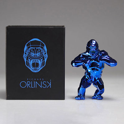 Richard Orlinsky. Kong (Blue Edition). Painted resin sculpture. Mint condition in its original box and certificate.