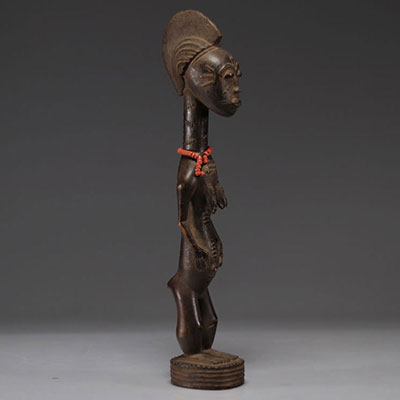 Statue féminine Baoulé, Côte d'Ivoire