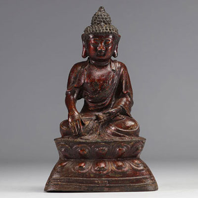 Statue de Bouddha assit en bronze laqué rouge de l'époque Ming (明朝)