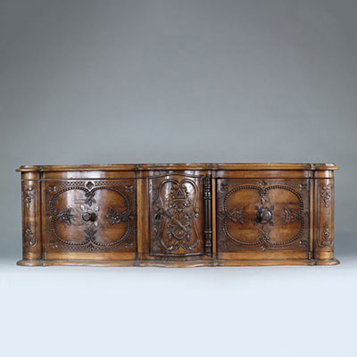 18th century cabinet decorated with arms of LOUIS XV, forged handles and hinges.