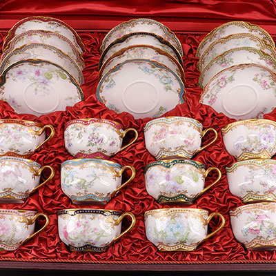 France - boxed set of cups and saucers - THEODORE HAVILAND for LIMOGE