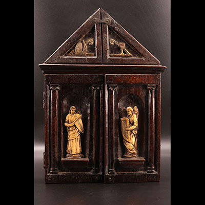 France - Triptych decorated with religious scenes in ivory 17th