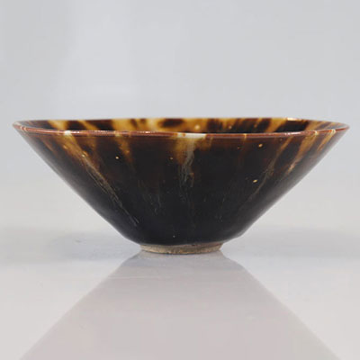 A shell tea bowl from Jizhou, Southern Song dynasty imitating tortoiseshell