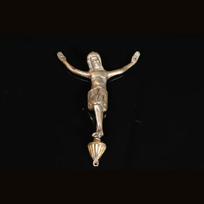 Christ en bronze argenté probablement 14ème