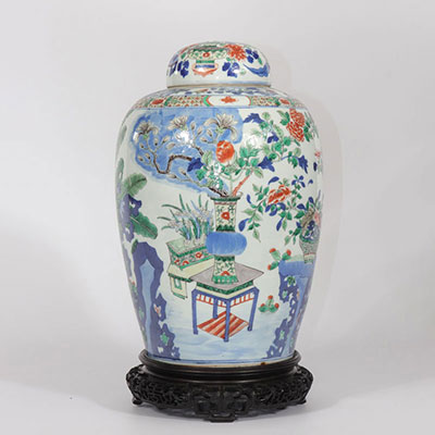 Chine vase balustre couvert famille verte 18ème marque et époque Kangxi riche décor d'intérieur