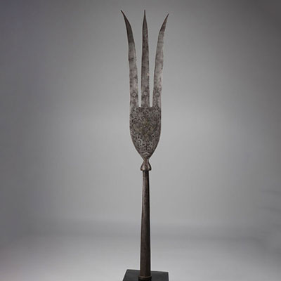 Persian spear top in the shape of a trident 19th